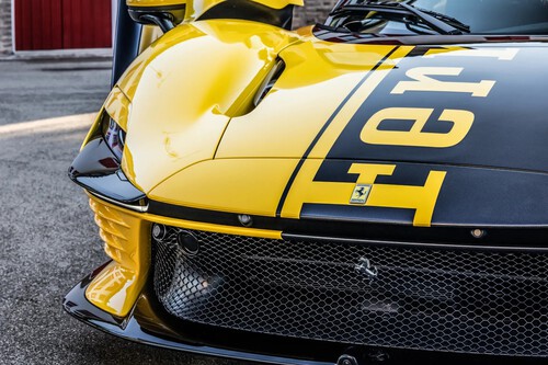 Solo Se Iban A Fabricar 599 Daytona Sp3 Pero Ferrari Hizo Uno Mas Con Fines Beneficos Su Precio Ha Batido Un Record Mundial