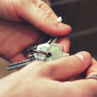 Treintañeros y pisos compartidos: un matrimonio de conveniencia para independizarse