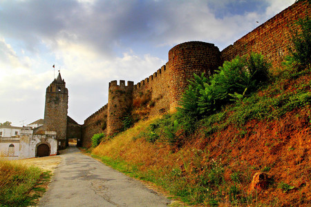 Castelo No Monte Maior Montemor O Novo