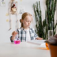 11 experimentos de inspiración Montessori para hacer con los niños 