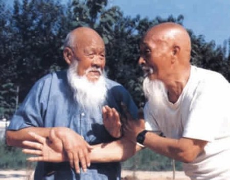¿El secreto de que haya gente que vive tantos años? El buen rollo