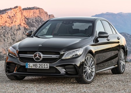 Mercedes-AMG C 43 4MATIC 2018, 390 caballos y modo circuito para que dejes salir al piloto que llevas dentro