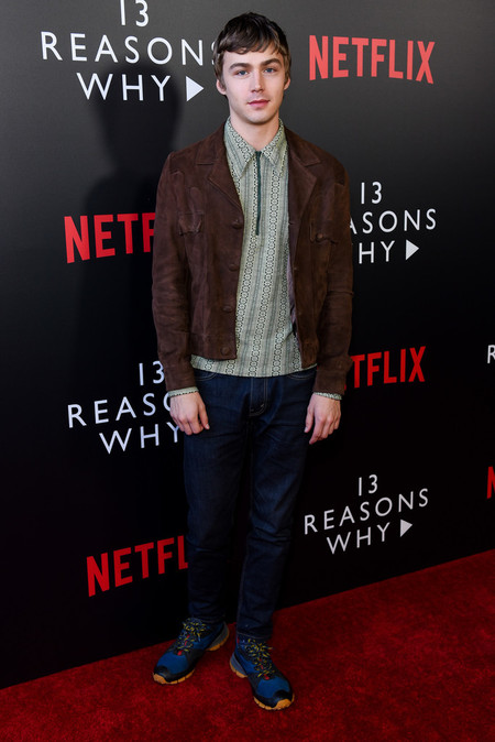 Miles Heizer El Actor De 13 Reasons Why Es El Icono Definitivo De Las Tendencias Retro