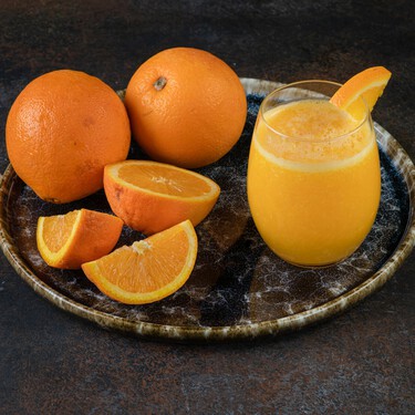 Lidl vende un exprimidor que prepara zumo de cualquier cítrico en segundos y sin ensuciar