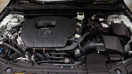 Mazda CX30 mild-hybrid 2.5 e-Skyactiv G 2025