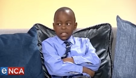 Un niño sudafricano de diez años resuelve operaciones matemáticas tan rápido como una calculadora