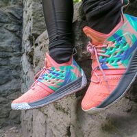 Zapatillas rebajadas en Decathlon para empezar el finde con buen pie: Asics, Reebok, Adidas y más