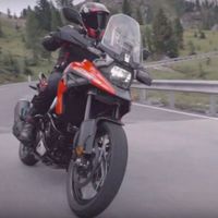 ¡Aquí está! La nueva Suzuki V-Strom se deja ver antes de su presentación, y tiene cara de Suzuki Katana