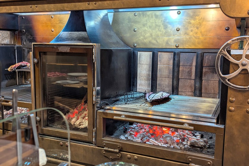 Casa Aurelio, la casa de comidas de Santa Comba donde la cocina tradicional gallega sigue mandando lejos de las guías