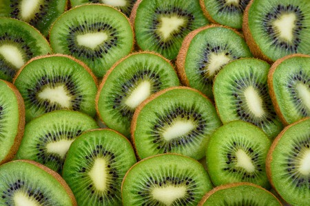El kiwi puede ser una verdadera ayuda contra el estreñimiento. Te contamos por qué.