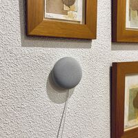 El altavoz inteligente Google Nest Mini con un 60% de descuento en las Rebajas de El Corte Inglés: potente y con asistente de voz