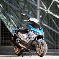FB Mondial se estrena con su primer scooter: el Imola 125 con unos discretos 9 CV pero detalles cool como la llave inteligente