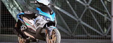 FB Mondial se estrena con su primer scooter: el Imola 125 con unos discretos 9 CV pero detalles cool como la llave inteligente