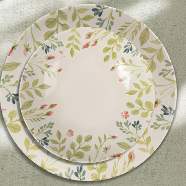 Alcampo tiene la vajilla Santa Clara que pone el toque lujoso de color en la mesa y además decora