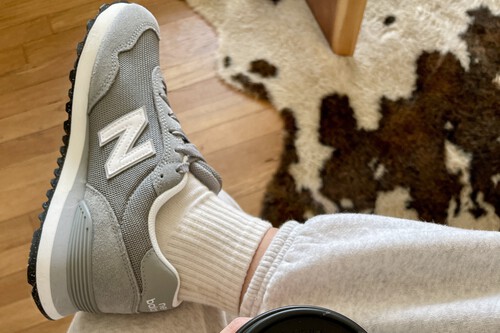 Adidas, New Balance, Vans y más: hasta un 65% de descuento en zapatillas para estrenar esta primavera  