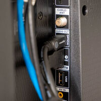 EEl HDMI 2.1 parecía el imbatible hace unos años. El 2.2 llega en 2027 y lo deja en pañales: 96 Gbps, 4K a 240 Hz nativos y resoluciones de hasta 16K