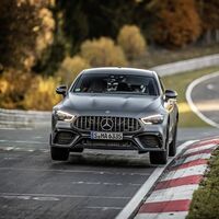 El Mercedes-AMG GT 63 S cumple su amenaza: patea al Porsche Panamera en Nürburgring y vuelve a ser la berlina de lujo más rápida
