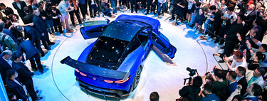 He ido al Salón de Shanghái 2025 con BYD y estos son los coches híbridos y eléctricos más interesantes de la marca líder en China que quiere poner en jaque a Tesla, Porsche, Mercedes y Audi en Europa