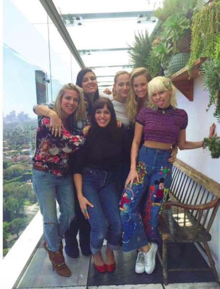 Elsa Pataky y la lengua de Miley Cyrus alternan juntas