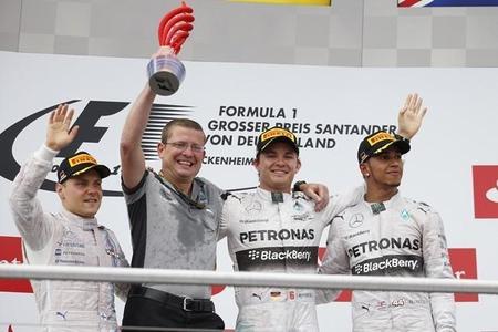 Nico Rosberg vence en casa y es más líder