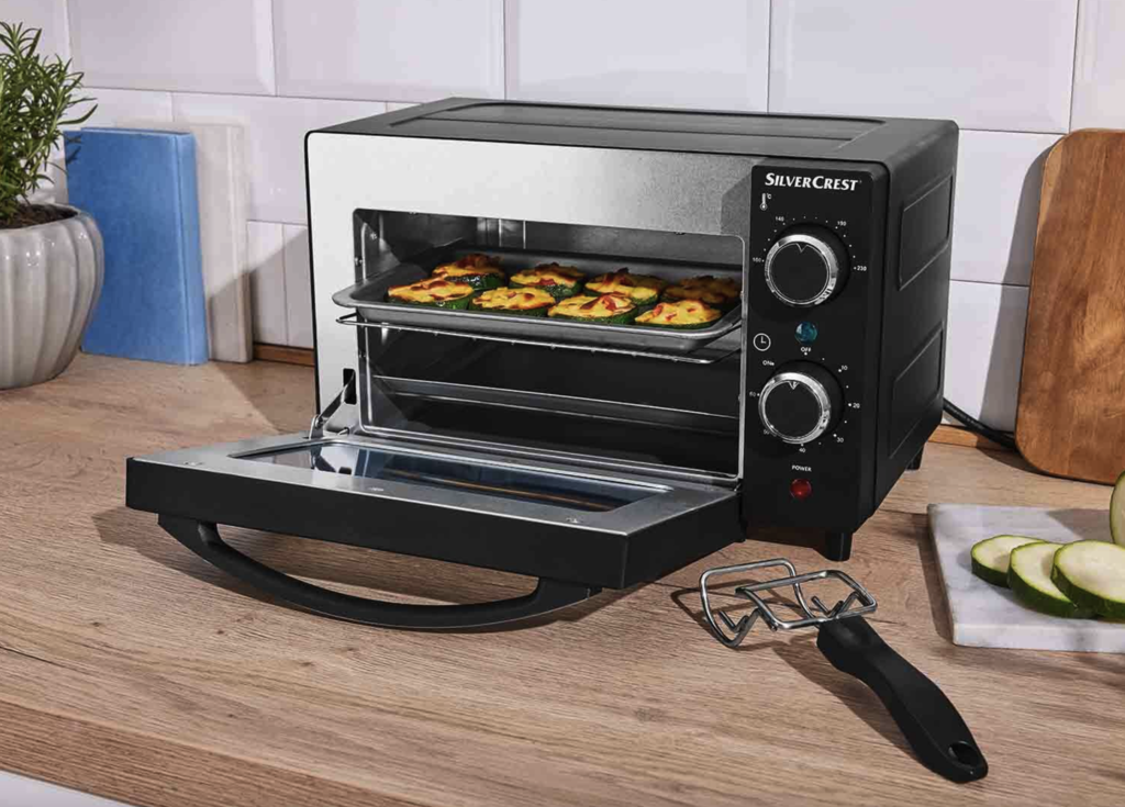 Este electrodoméstico vale 40 euros, se agotará rápido en Lidl y pretende desbancar a las freidoras de aire en la cocina 