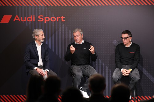 Carlos Sainz y Lucas Cruz, a por el Dakar 2023: “No somos favoritos, pero tenemos un coche competitivo para luchar por la victoria”