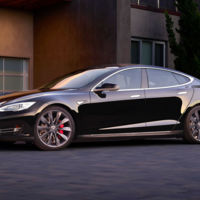 Una vez ahogado el niño... Tesla busca mejorar su piloto automático