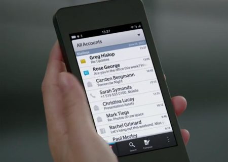 BlackBerry 10 da un nuevo giro de tuerca y quiere ser más social