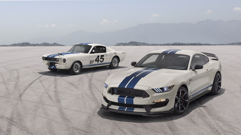 ¡Sublime! El Ford Mustang Shelby GT350 se viste de 1965 con el Heritage Edition Package y los mismos 533 CV