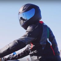 ¡Ahora sí! Ya es legal utilizar intercomunicadores en moto: su uso está recogido en la nueva Ley de la DGT