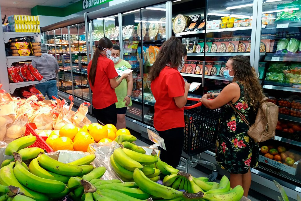 Hay una cooperativa granadina demostrando que el modelo opuesto a Mercadona también funciona: Covirán 