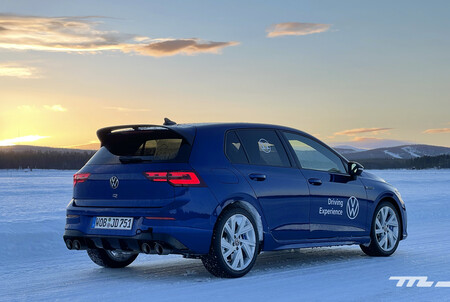 Volkswagen Golf R Driving Experience Mexico 45