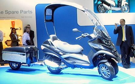 Piaggio MP3 con remolque