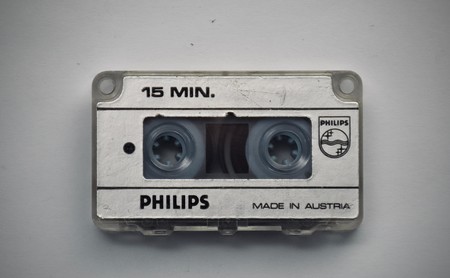 Esta web te permite aislar la voz de la música de cualquier canción de manera gratuita