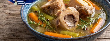 Cómo hacer caldo de huesos casero: la receta reconfortante con los secretos del chef Oropeza 