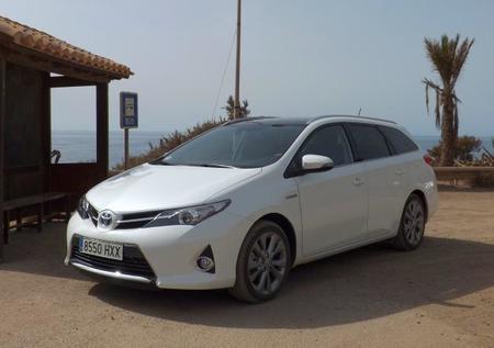 Toyota Auris TS Hybrid