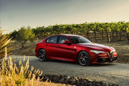 Alfa Romeo profundiza un poco más sobre las versiones no deportivas del Giulia 2017