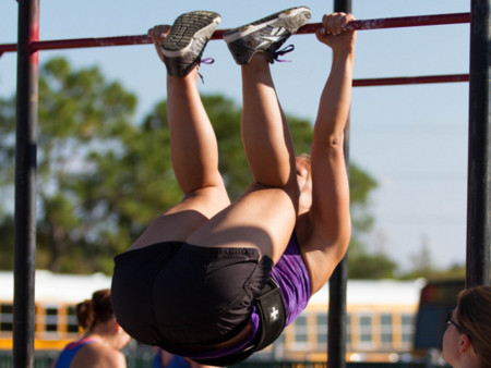 Ejercicios Crossfit (XVI): Toes to bar o pies a la barra