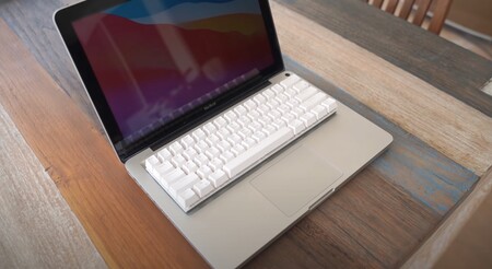 Este aficionado logra el sueño de tener un MacBook con teclado mecánico