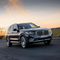 El nuevo BMW X3 estrena nuevo frontal, interior de Serie 4 y todos los motores serán mild hybrid o PHEV