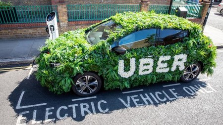 Los clientes de Uber en Londres financiarán la electrificación de los coches de la compañía