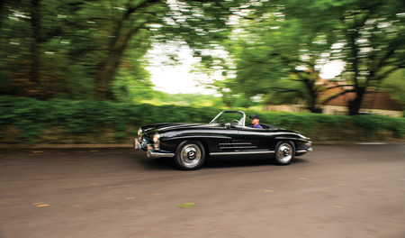 Mercedes-Benz 300 SL Roadster