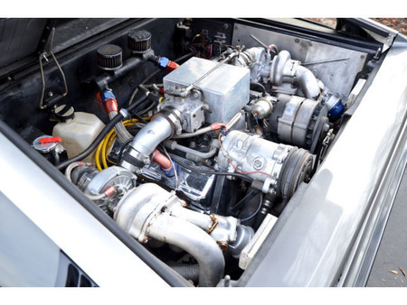 DeLorean DMC-12 con motor Buick V6