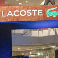 Lacoste hace sombra a Helly Hansen con su nueva chaqueta: calentita, cómoda y a mitad de precio   