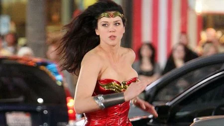 El piloto de 'Wonder Woman' hace aguas por todas partes