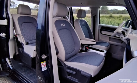Volkswagen ID.Buzz 2023 asientos delanteros