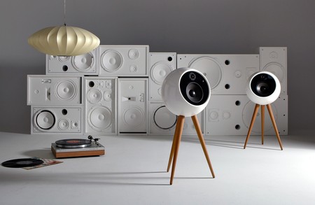 Bossa Sound Moonraker, unos altavoces esféricos que darán cierto toque futurista a tu salón