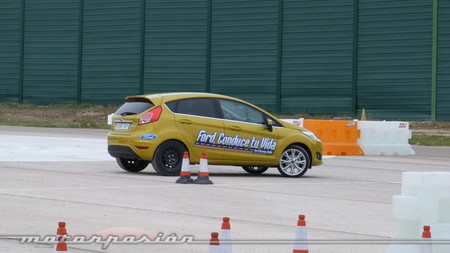 Ford Conduce tu vida - Cursos de conducción segura