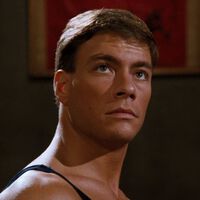 "Tan tieso como un poste, miope como un topo y feo como un piojo": A Jean-Claude Van Damme lo veían un 'flacucho' antes de convertirse en el héroe de acción que es