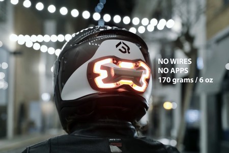 El guardaespaldas motero se llama Brake Free, es inteligente, luminoso y te quiere salvar la vida